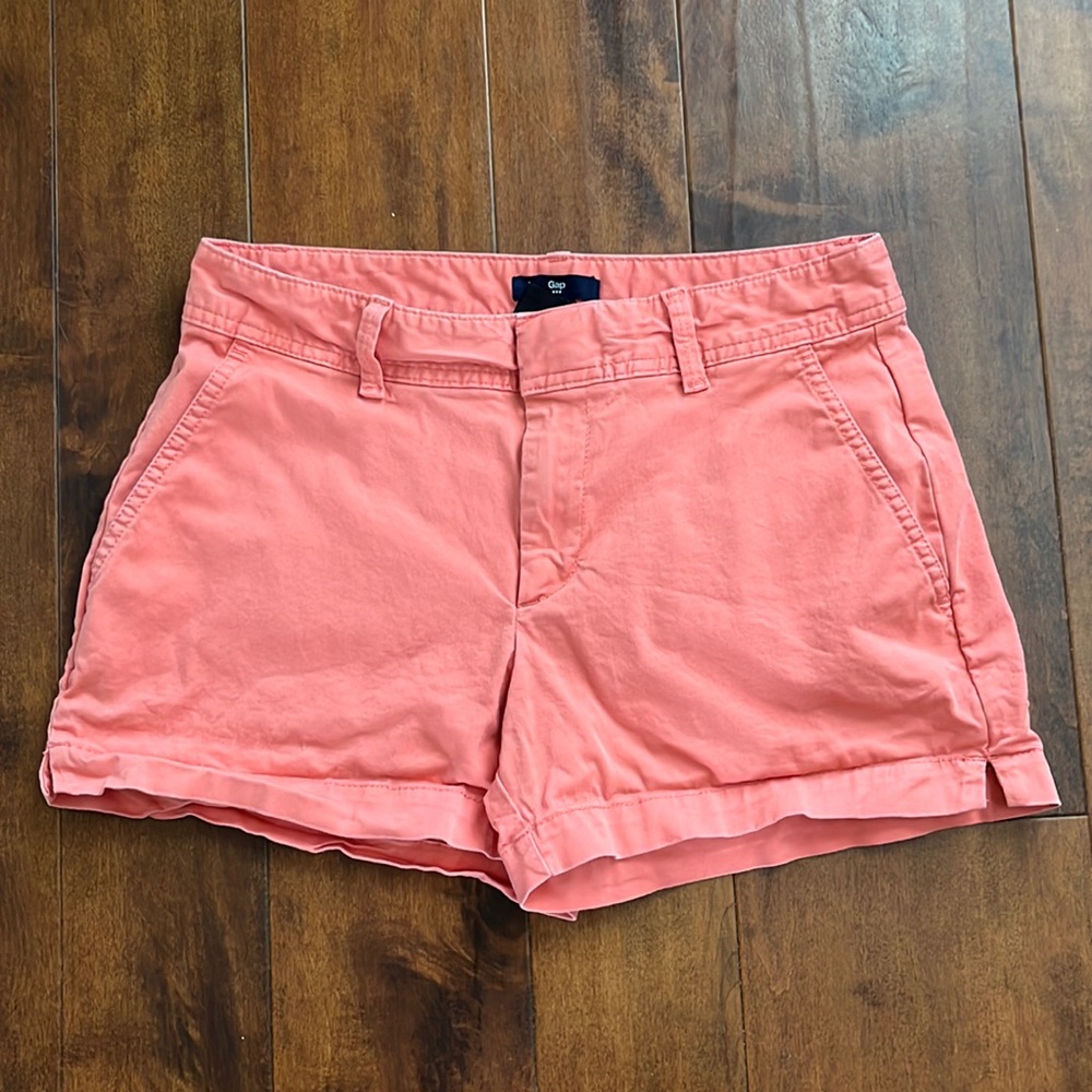 Gap chino style short shorts